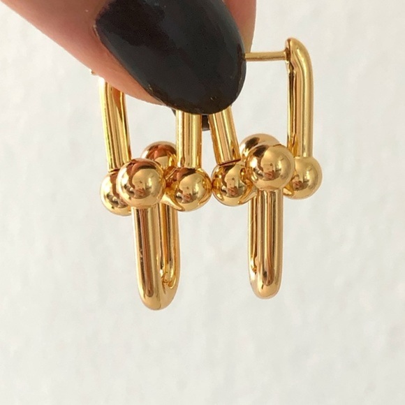 Gold Hardware Link Earrings - Picture 8 of 11